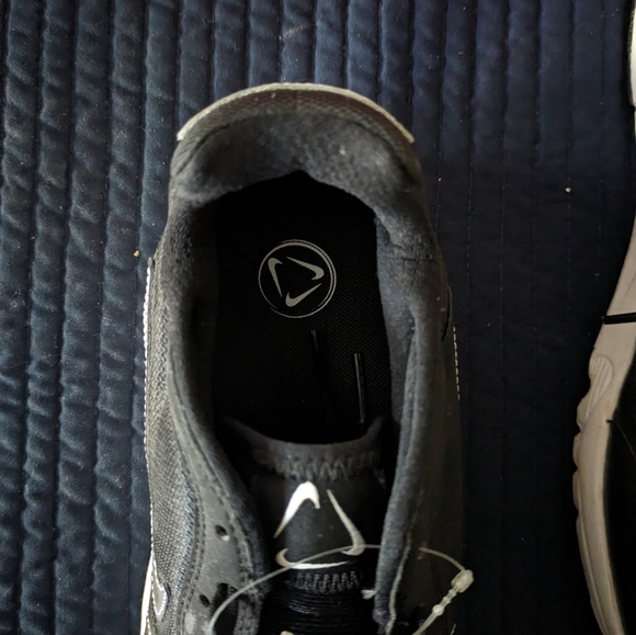 Nike Atsuma Trainers Men 9 Running Mens Shoes repo zz - Picture 4 of 7